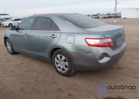 2007 Toyota Camry Le z USA, uszkodzony, nr VIN 4T1BE46K27U678659